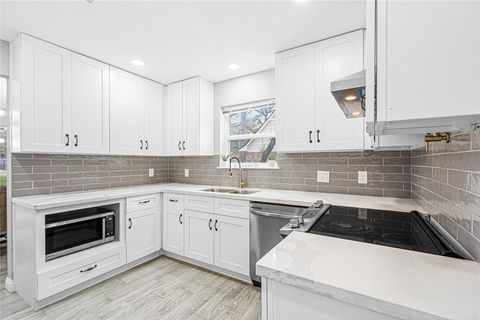 Tiny photo for 5718 Green Springs Drive, Houston, TX 77066 (MLS # 21947218)