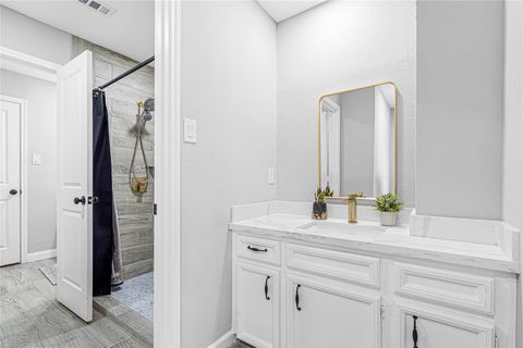 Tiny photo for 5718 Green Springs Drive, Houston, TX 77066 (MLS # 21947218)