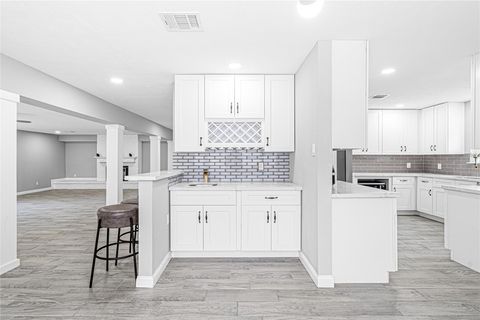 Tiny photo for 5718 Green Springs Drive, Houston, TX 77066 (MLS # 21947218)