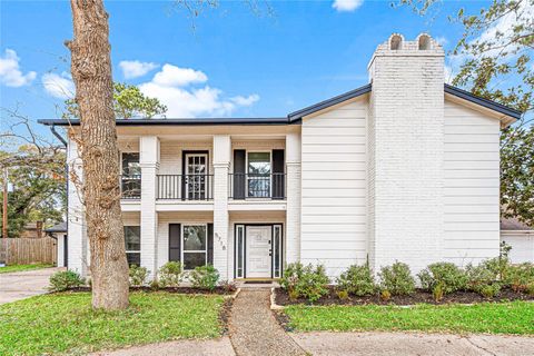 Tiny photo for 5718 Green Springs Drive, Houston, TX 77066 (MLS # 21947218)