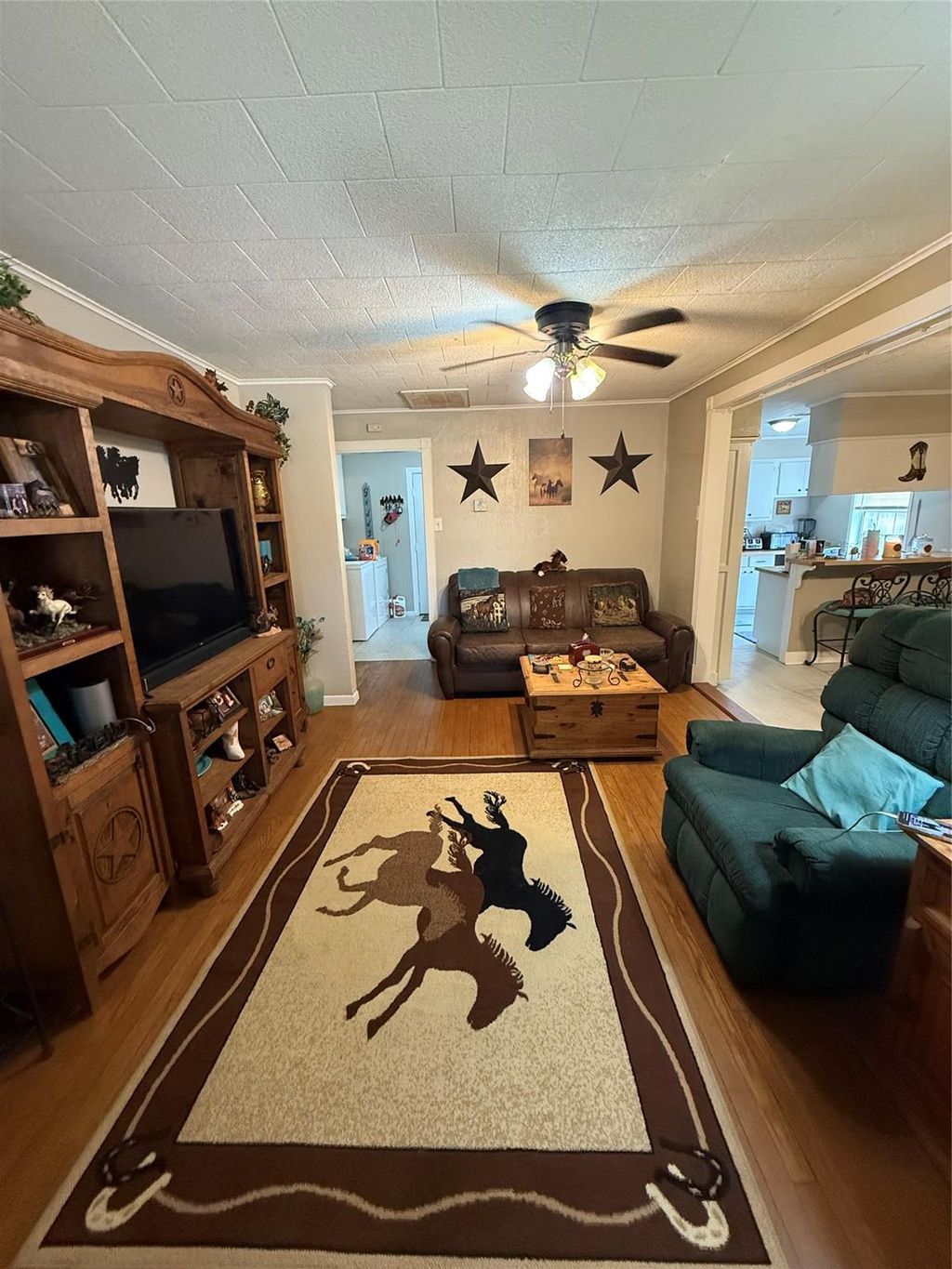 Photo of 602 Parkway Street, Baytown, TX 77520 (MLS # 62563485)