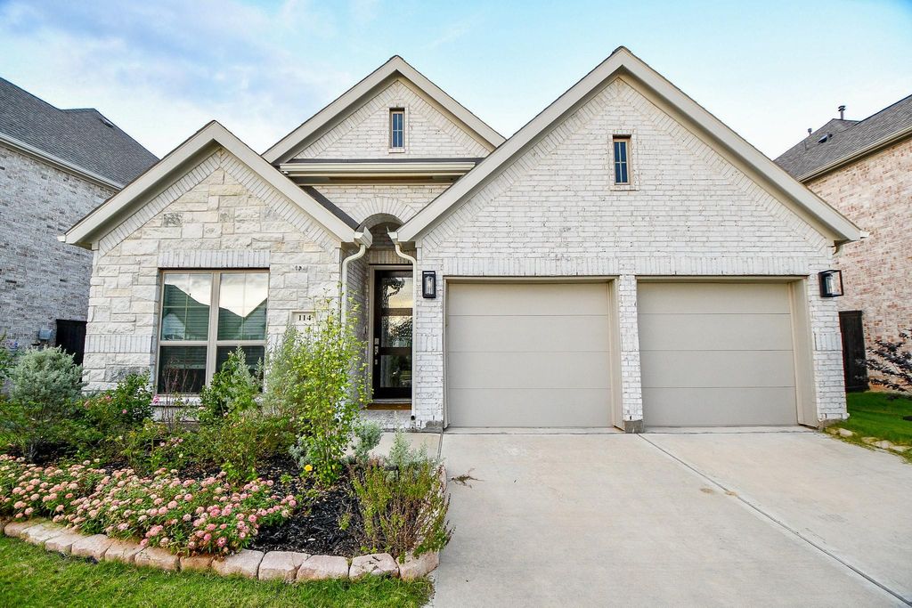 Photo of 114 Hazelnut Drive, Richmond, TX 77406 (MLS # 10535492)