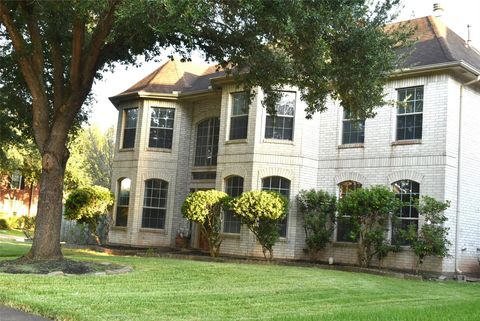 Photo of 5014 Misty Park Lane, Sugar Land, TX 77479 (MLS # 32096620) Photo of 5014 Misty Park Lane, Sugar Land, TX 77479 (MLS # 32096620)