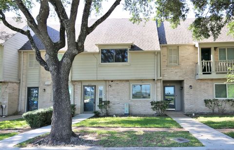 Photo of 2115 E Weldon, Houston, TX 77032 (MLS # 68592163)