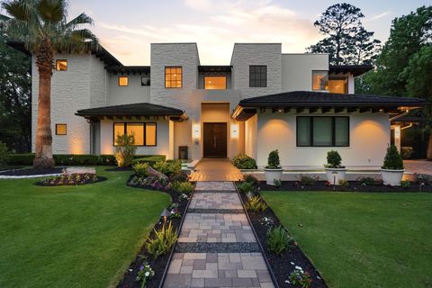 Photo of 78 S Badger Lodge Circle, The Woodlands, TX 77389 (MLS # 18913434)