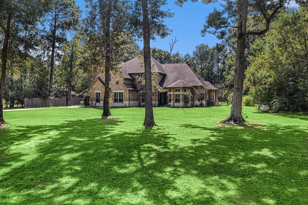 Photo of 1018 Winchester Bend, Huffman, TX 77336 (MLS # 75122278)
