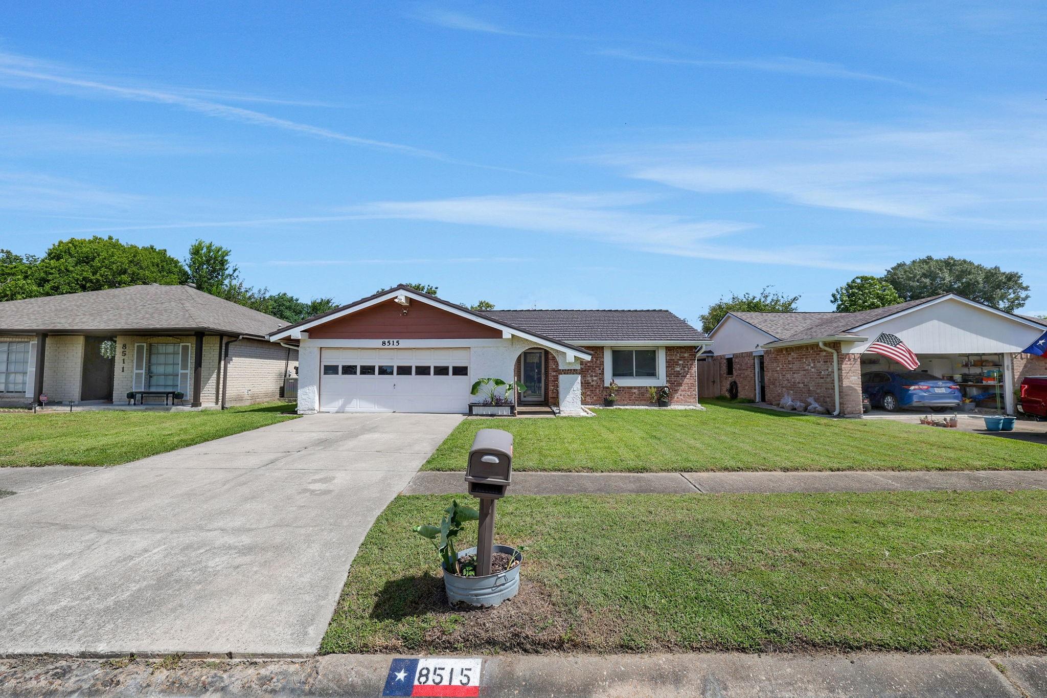8515 Oakhaven Road