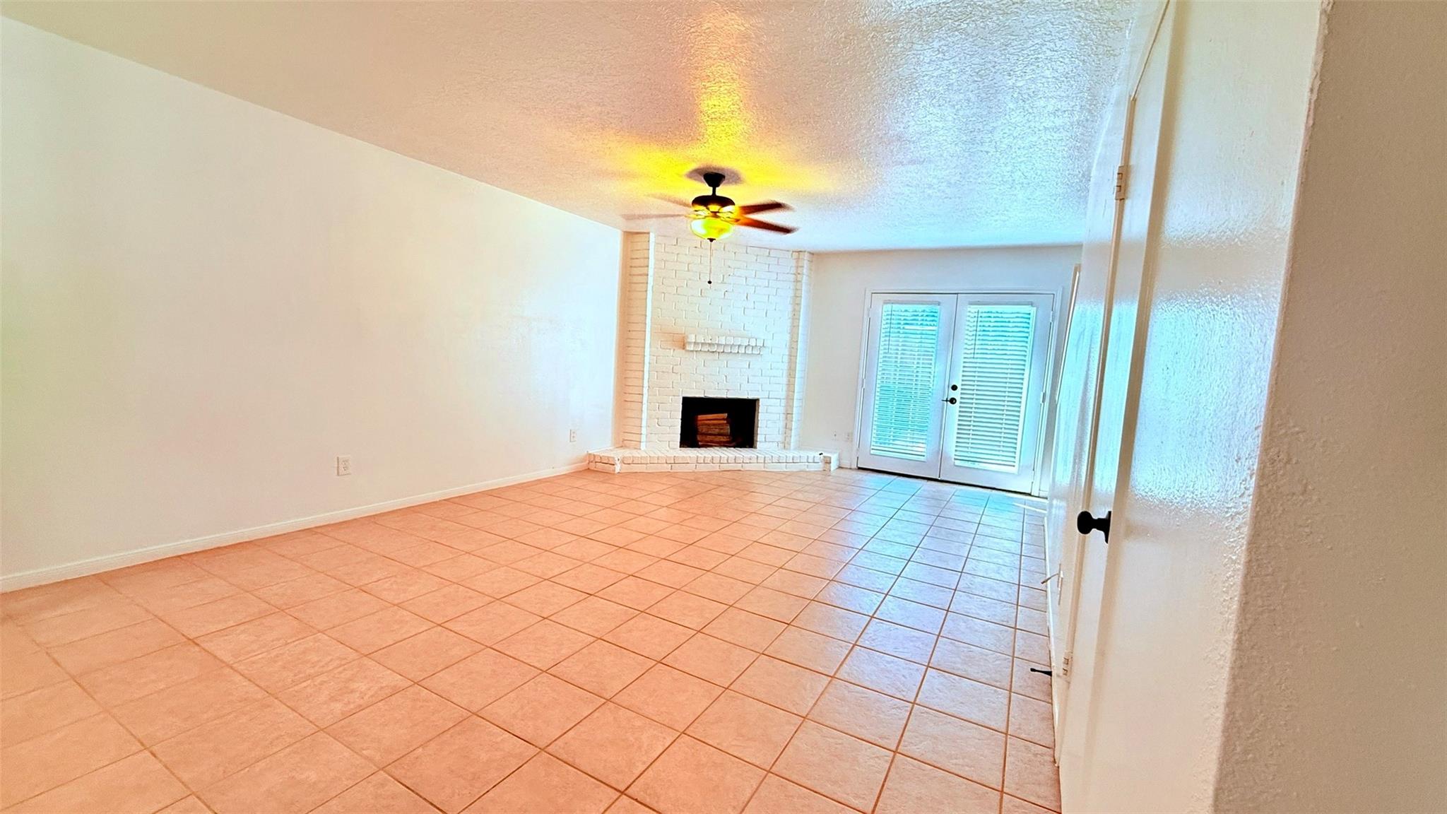 1927 Country Village Boulevard B