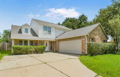 Photo of 6527 Smoke Tree Lane, Sugar Land, TX 77479 (MLS # 13981290)