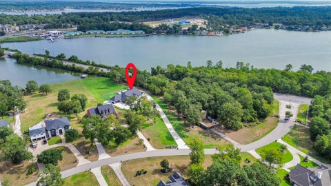 Homes For Sale - 18828 Harbor Side Boulevard<br/> Montgomery County, Conroe, TX 77356