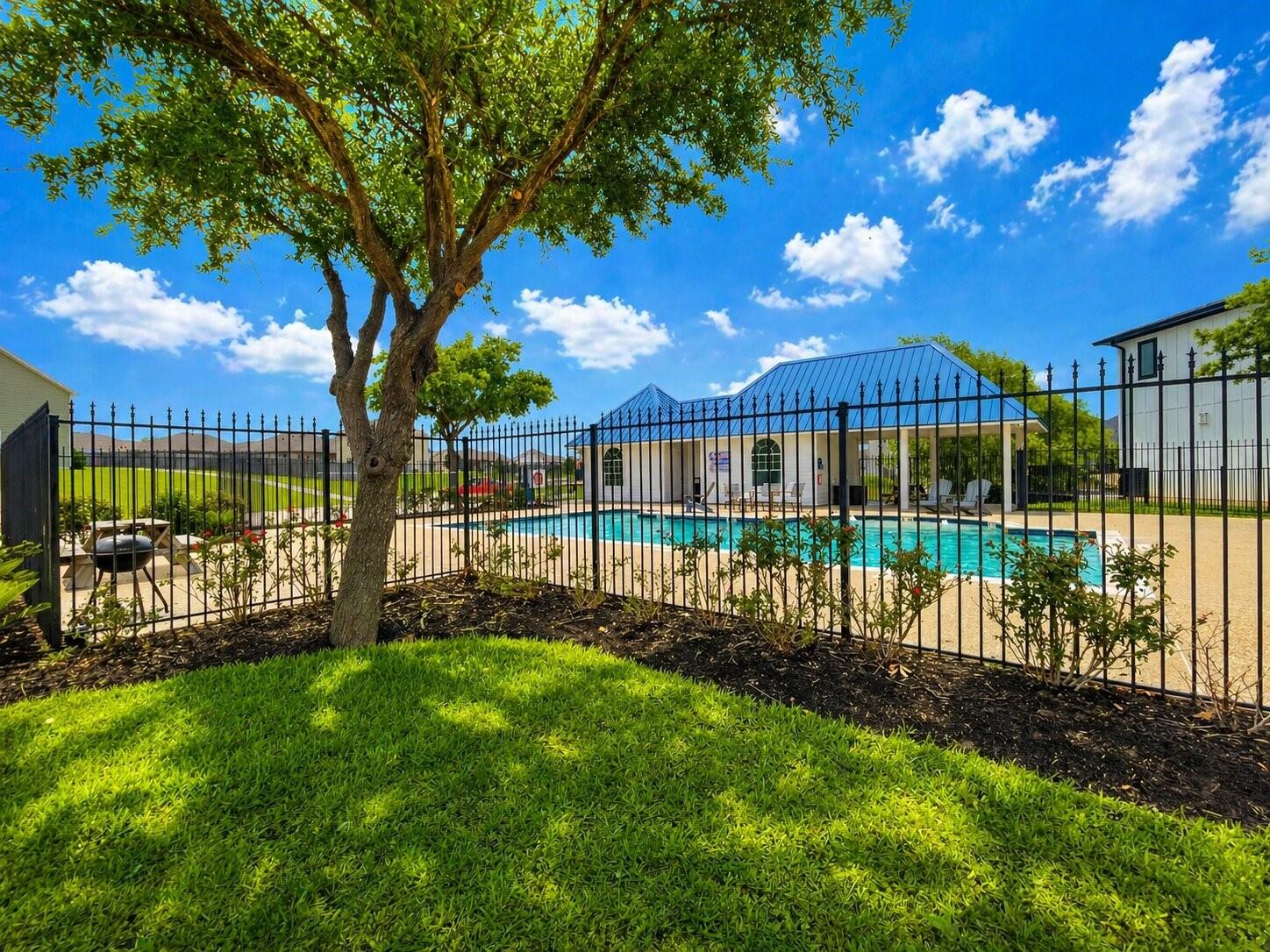 10713 S Lake Mist Lane