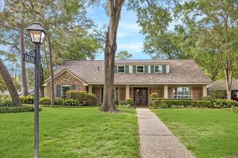 Photo of 10110 Sugar Hill Drive, Houston, TX 77042 (MLS # 26246023)