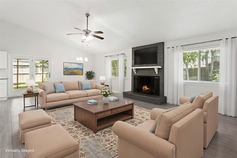 Photo of 16915 Stardale Lane, Friendswood, TX 77546 (MLS # 70751971)