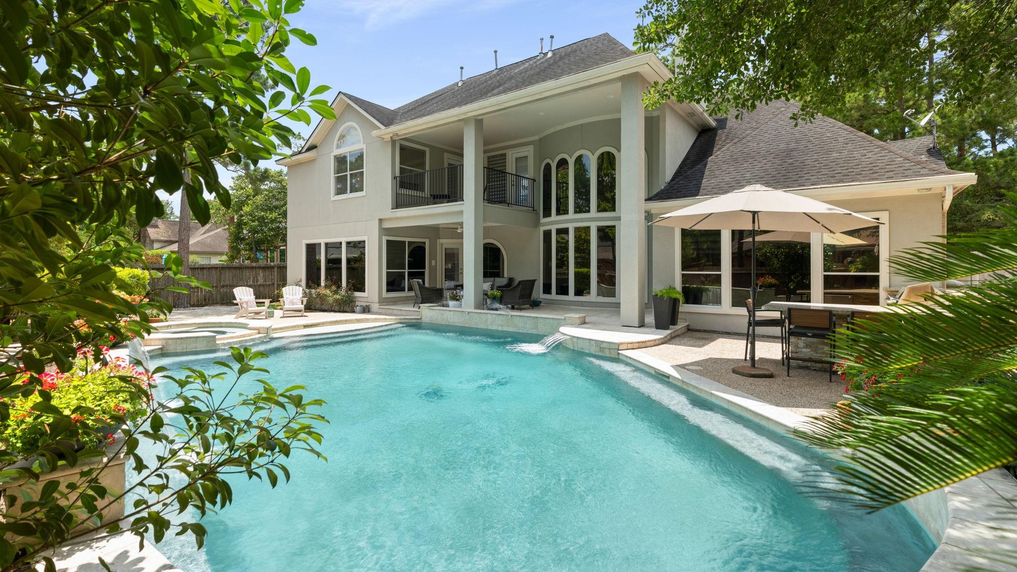 106 Fairbranch Circle