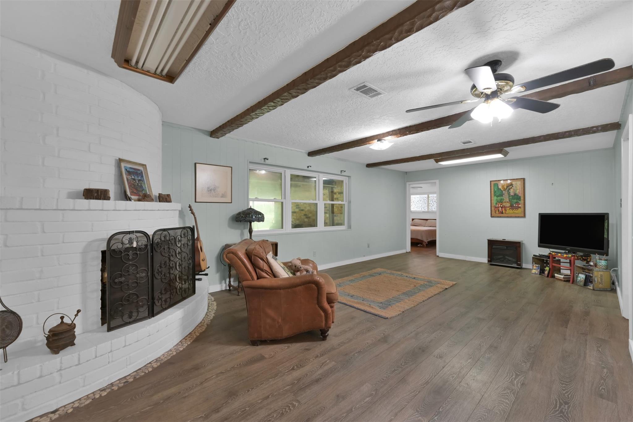 504 Catfish Lane