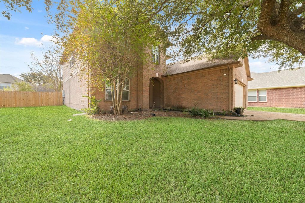 Photo of 12426 Taylorwood Lane, Houston, TX 77070 (MLS # 85911785)