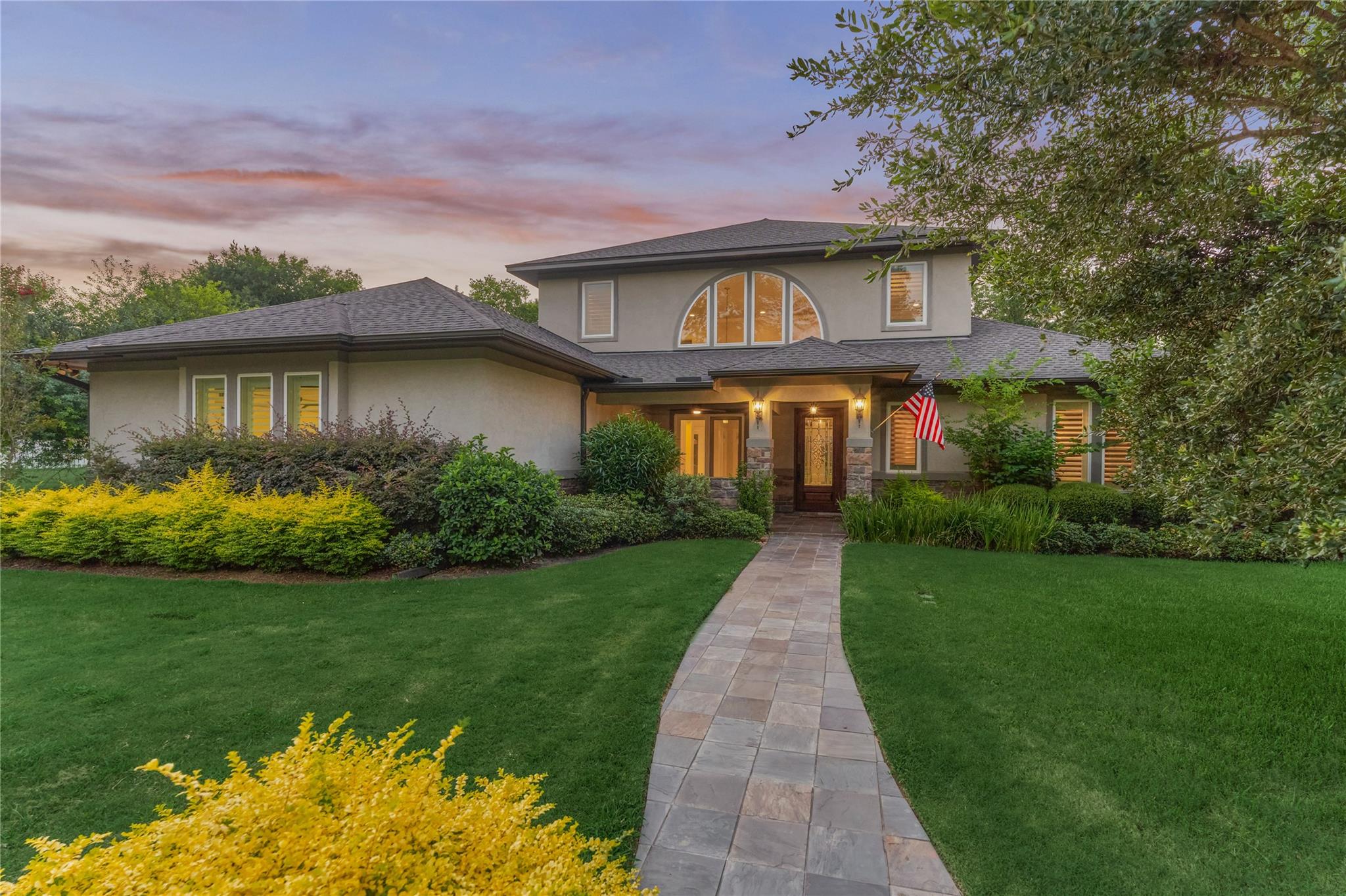 3 Edgewood Drive W