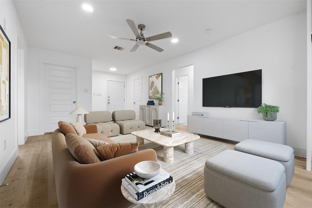 Photo of 1310 Kenwick Place, Pasadena, TX 77504 (MLS # 80834313)