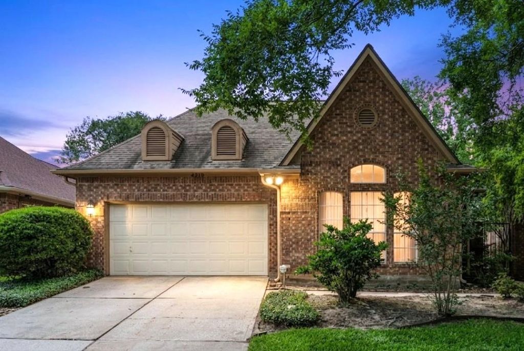 Photo of 4215 Valley Glade Drive, Houston, TX 77345 (MLS # 91928365)