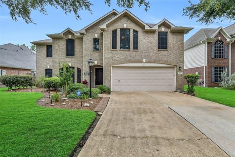 Photo of 2125 Crimson Lake Lane, League City, TX 77573 (MLS # 92024955)