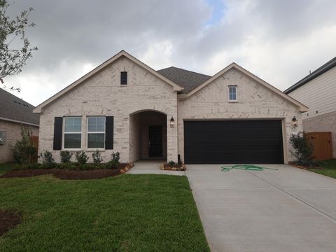 Photo of 13922 Baikal Manor Drive, Santa Fe, TX 77510 (MLS # 39475688)