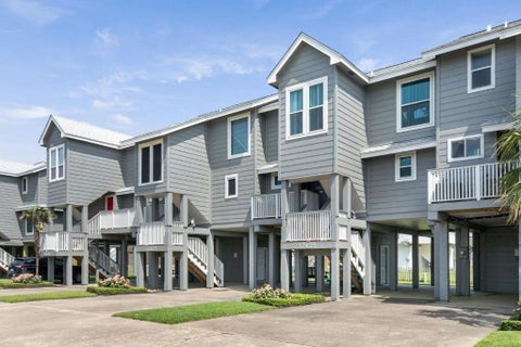 Townhouse For Sale - 17625 San Luis Pass Road<br/> Galveston, TX 77554