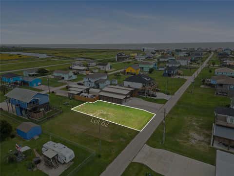 Photo of 940 Sandollar, Crystal Beach, TX 77650 (MLS # 74258897)