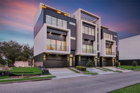 Photo of 709 Memorial Heights Drive, Houston, TX 77007 (MLS # 13721119)