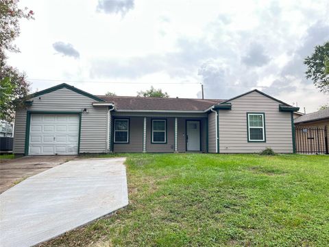 Photo of 714 Horncastle Street, Channelview, TX 77530 (MLS # 64768122) Photo of 714 Horncastle Street, Channelview, TX 77530 (MLS # 64768122)