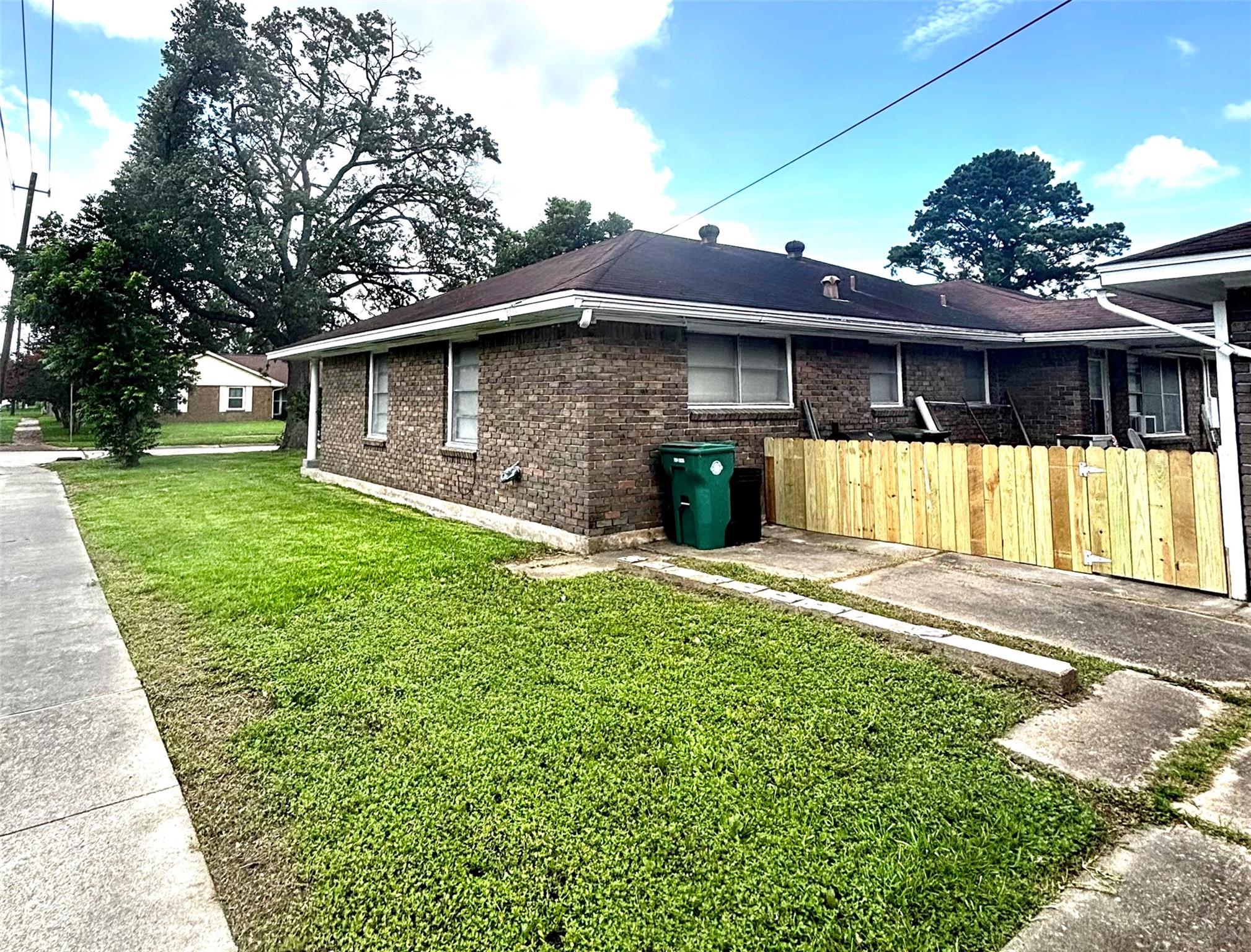 724 Handell Lane