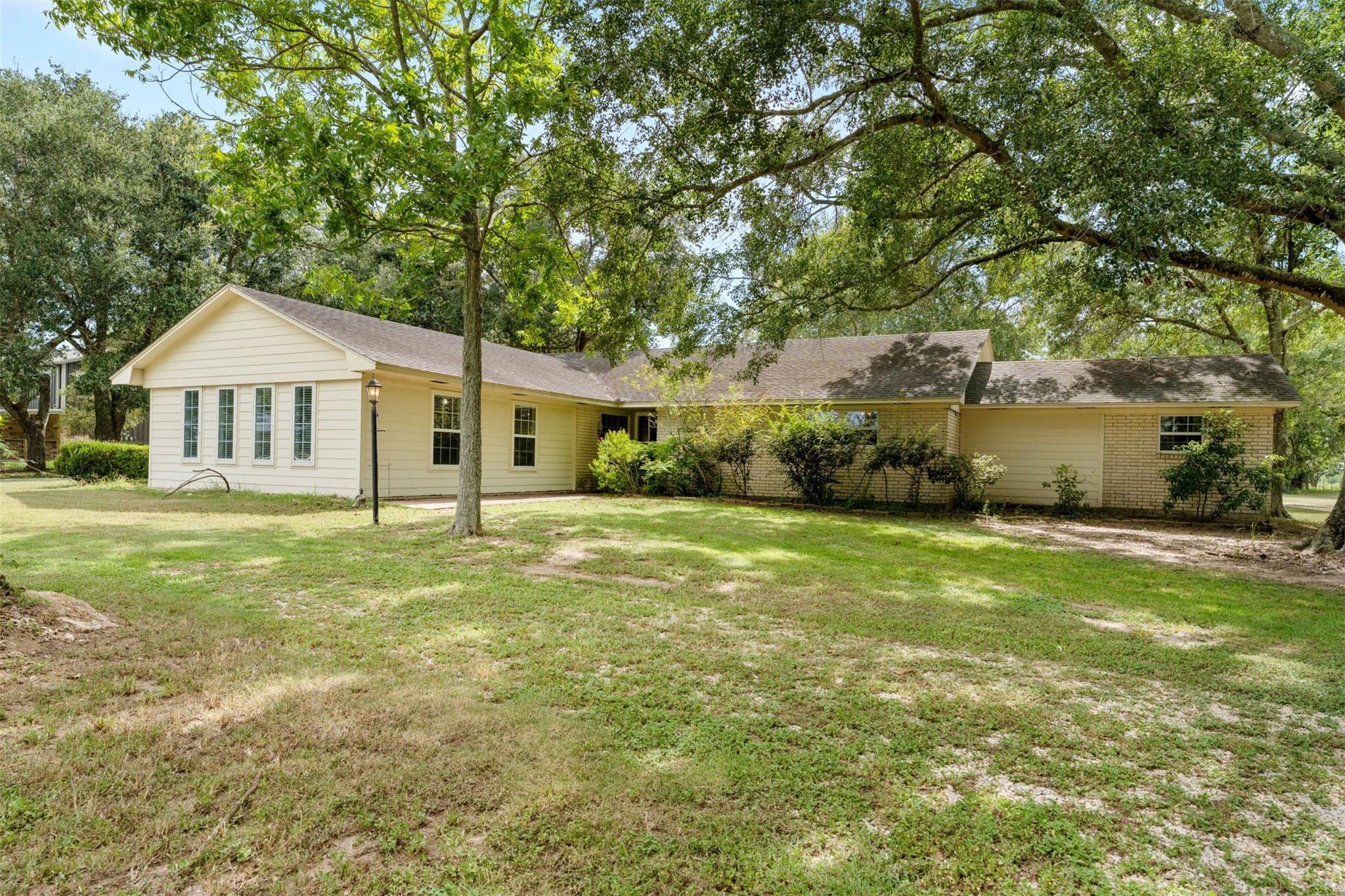 2436 S State Highway 71