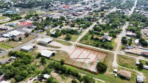 Vacant Land For Sale - LOT 4 S Titus<br/> Giddings, TX 78942