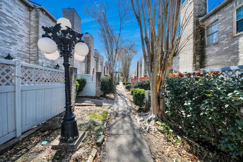 Tiny photo for 6000 Reims Road #2501, Houston, TX 77036 (MLS # 2824236)