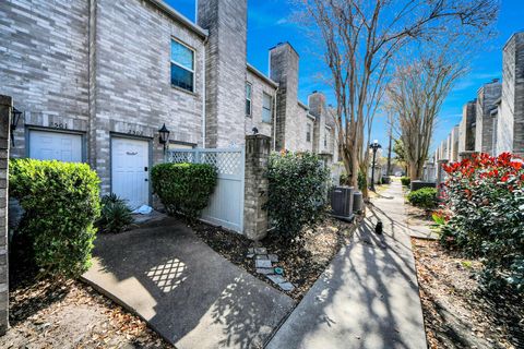 Photo of 6000 Reims Road #2501, Houston, TX 77036 (MLS # 2824236)