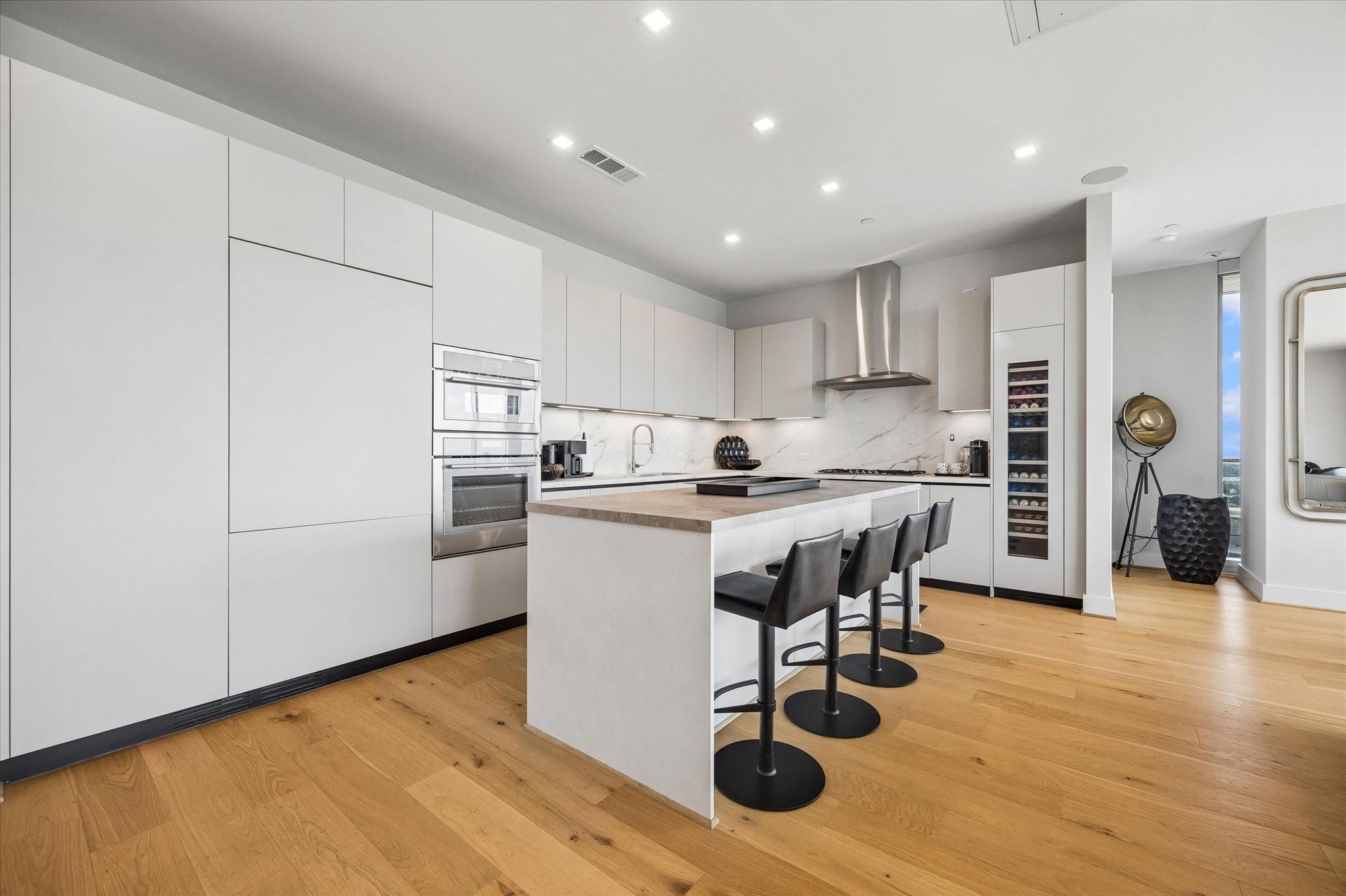 1711 Allen Parkway 2106