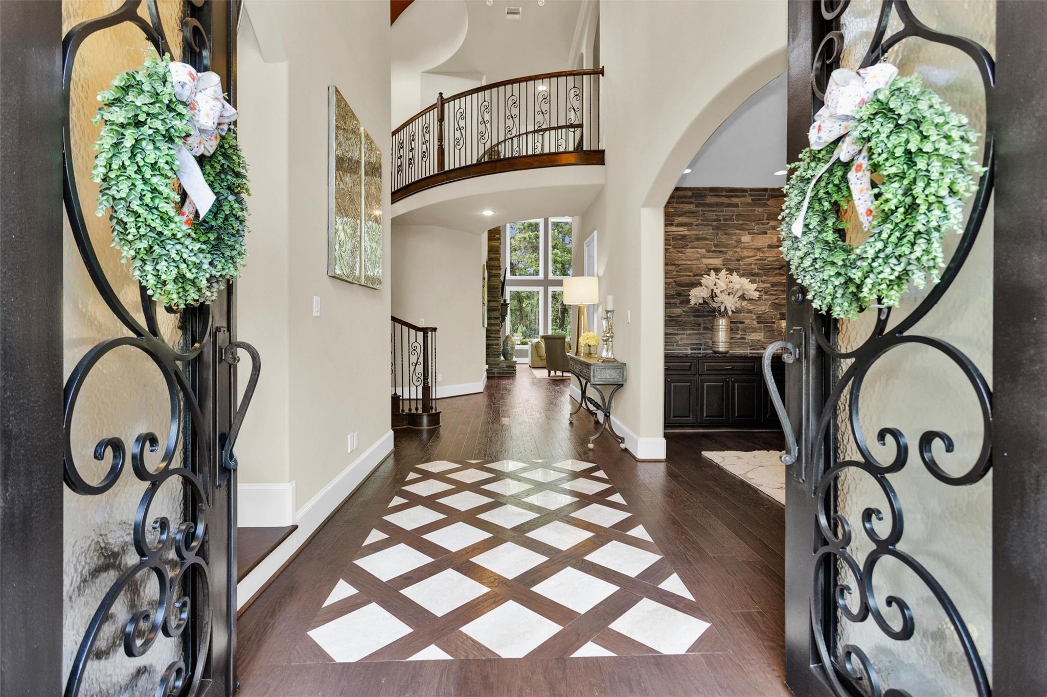 110 Sunridge Court