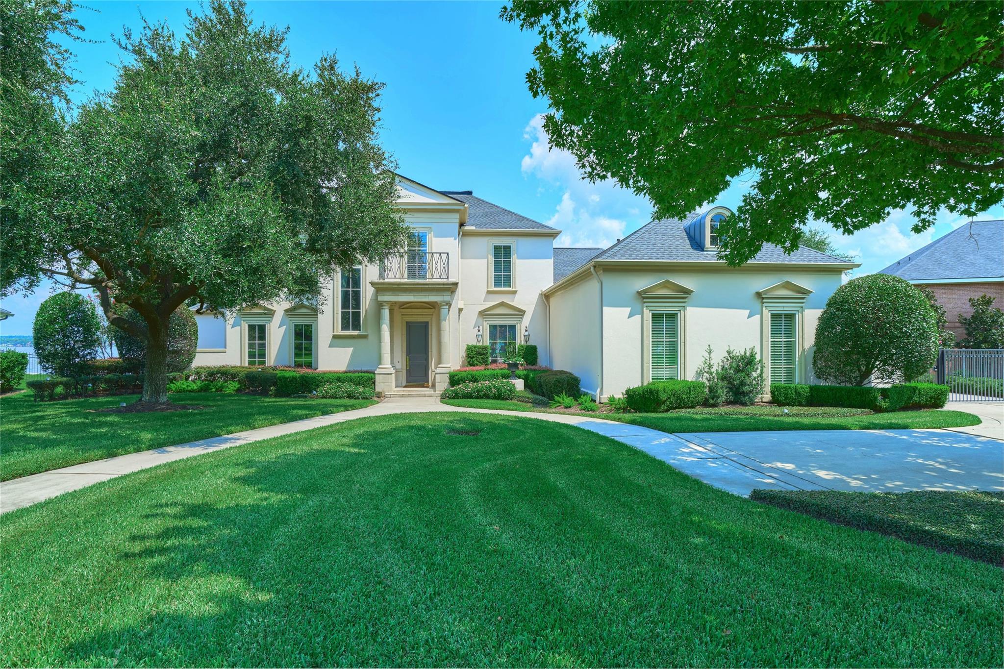 9 Lake Estates Court