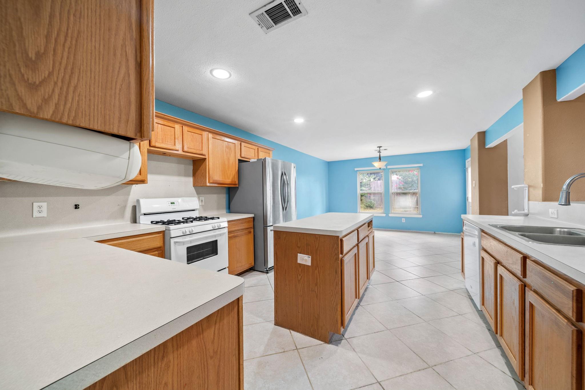 14318 Pelican Marsh Drive