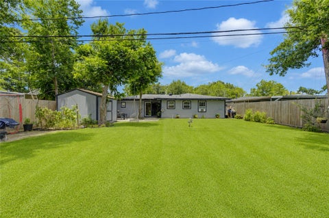Tiny photo for 806 Laverne Avenue, Pasadena, TX 77502 (MLS # 88384847)