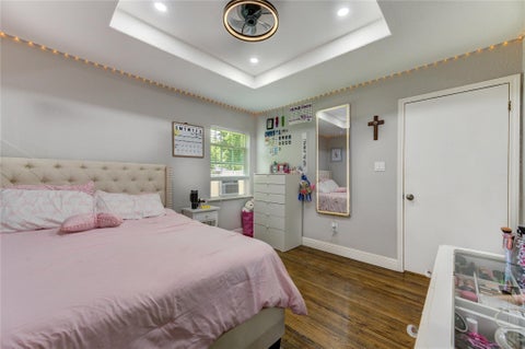 Tiny photo for 806 Laverne Avenue, Pasadena, TX 77502 (MLS # 88384847)