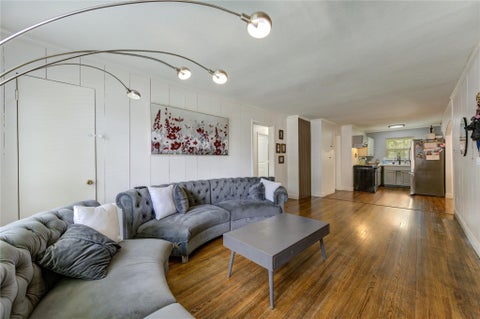 Tiny photo for 806 Laverne Avenue, Pasadena, TX 77502 (MLS # 88384847)