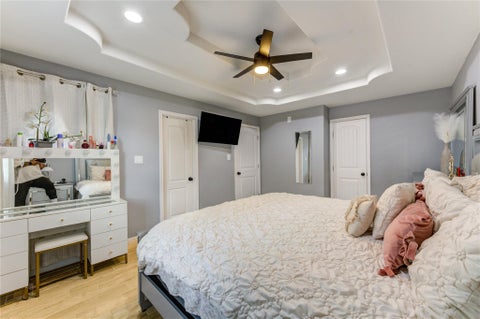 Tiny photo for 806 Laverne Avenue, Pasadena, TX 77502 (MLS # 88384847)
