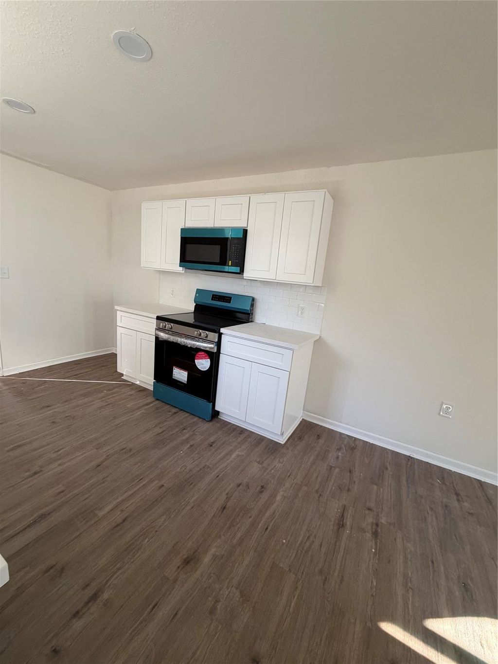 Photo of 915 W 28th Street, Bryan, TX 77803 (MLS # 30251880)