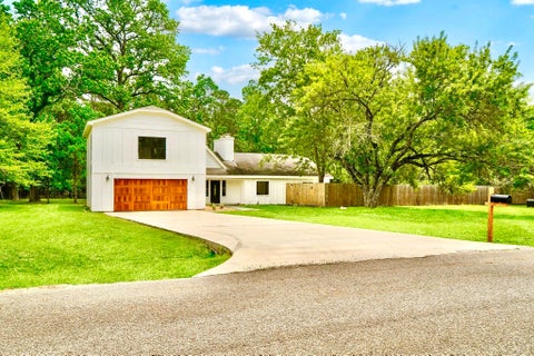 Photo of 32606 Glenda Drive, Magnolia, TX 77354 (MLS # 47809074)