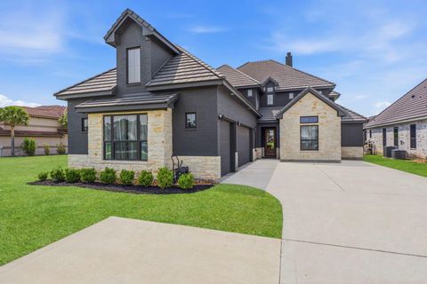 Photo of 11603 Renaissance Drive, Montgomery, TX 77356 (MLS # 54321869)