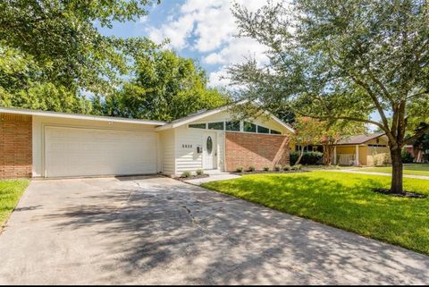 Photo of 6602 Mobud Drive, Houston, TX 77074 (MLS # 54778279)