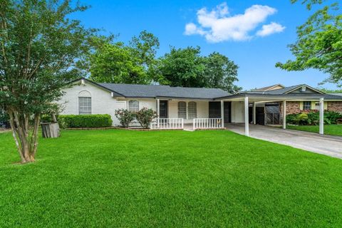 Photo of 9231 Rockcliff Drive, Houston, TX 77037 (MLS # 88089393)