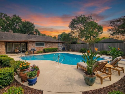 Photo of 12322 Vanderheath Drive, Houston, TX 77031 (MLS # 54313467)