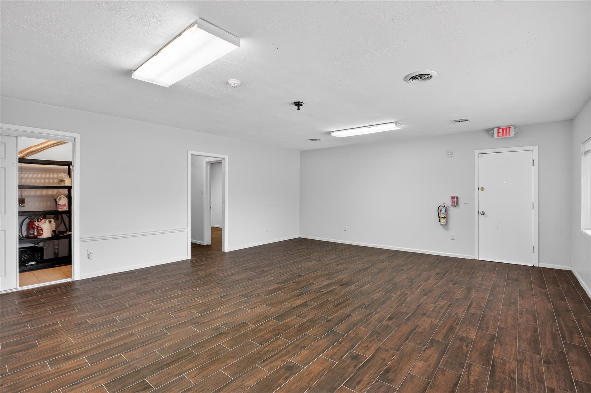 5109 E 5th Street