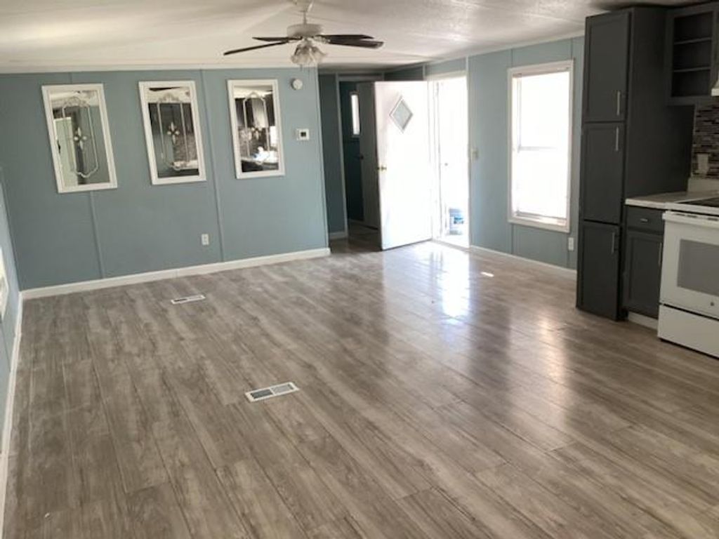 Photo of 306 W Wallisville Road, Highlands, TX 77562 (MLS # 63663720)